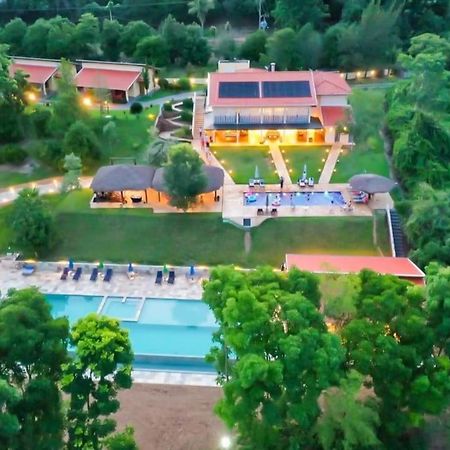 Pousada Fazenda Peroba Rosa Pedregulho Exteriör bild