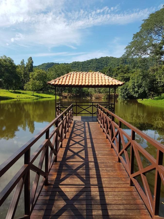 Pousada Fazenda Peroba Rosa Pedregulho Exteriör bild